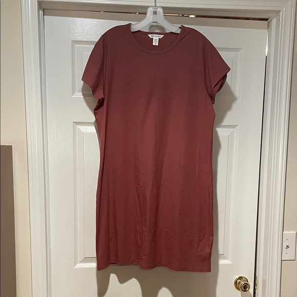 Athleta Dark Dusty Rose Tee Dress - Picture 1 of 4